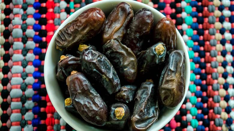 خرما مضافتی درجه یک با کیفیت تضمین شده